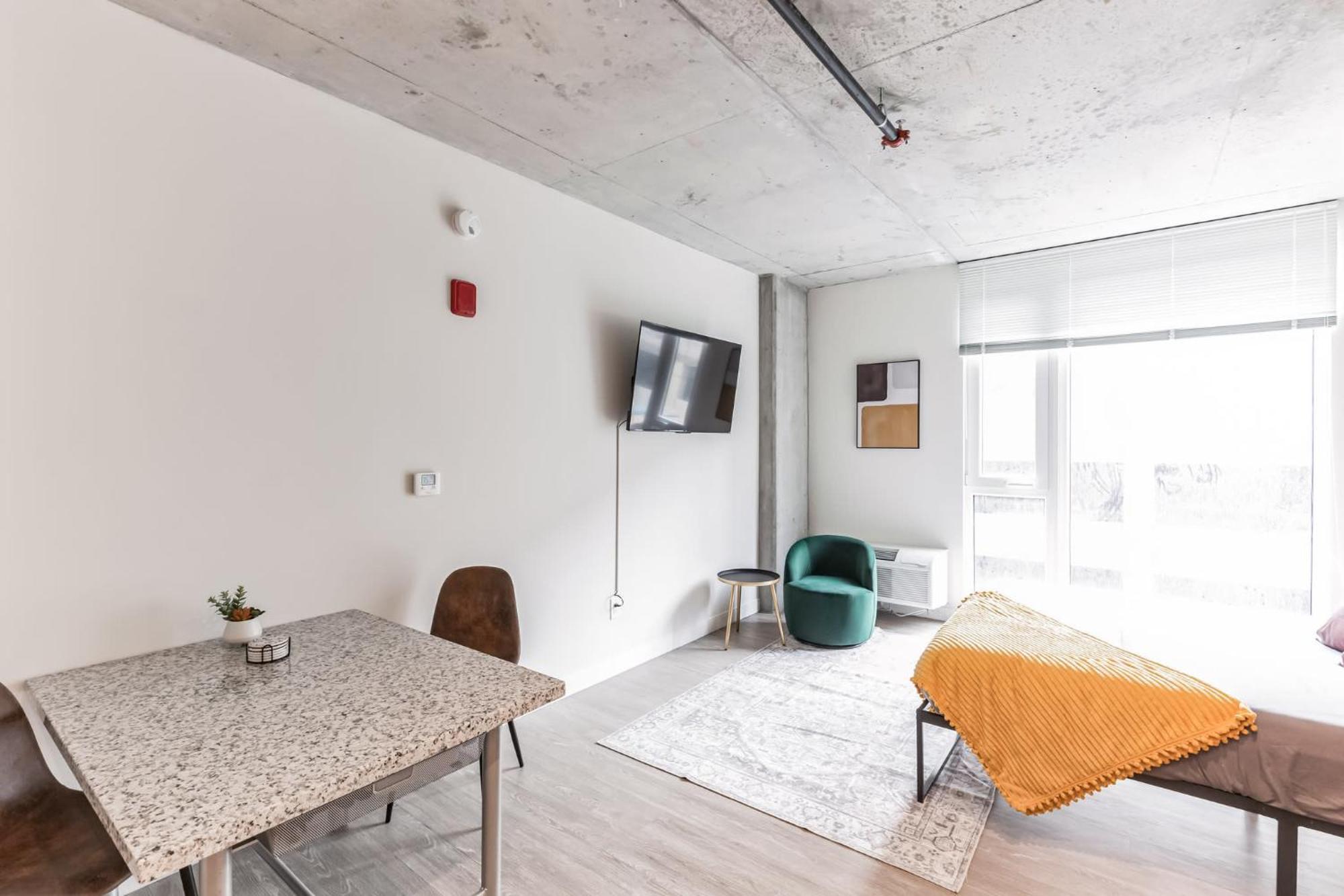 Urban Elegance Oasis Prime Location Apartment Cleveland
